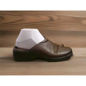 Easy Spirit Anti Gravity Clogs Women’s Size 7.5 Wide Brown